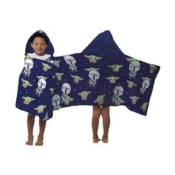 30"x50" Silk Touch Flannel Hooded Throws - SW Mandalorian