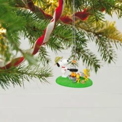 Hallmark The Peanuts® Gang Pancake Pals Ornament -Toys Gift Store the peanuts r gang pancake pals ornament 5 33074954305720